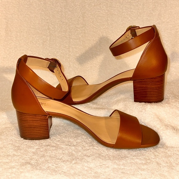 Michael Kors Tan and brown block heel sandals #blockheel - Picture 2 of 6
